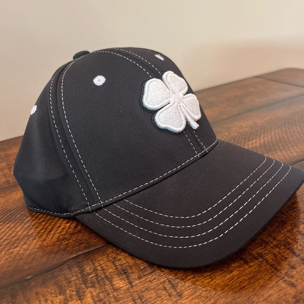 Black and White ‘Black Clover’ Baseball Cap - Picture 2 of 6